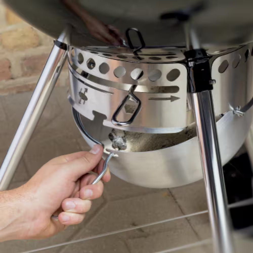 Master-Touch 22 In. Charcoal Grill in Black with Built-In Thermometer